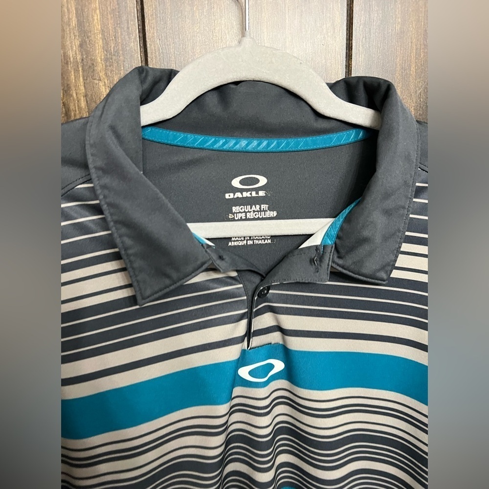 Oakley Gray and Blue Striped Performance Polo Golf Shirt - Picture 4 of 8